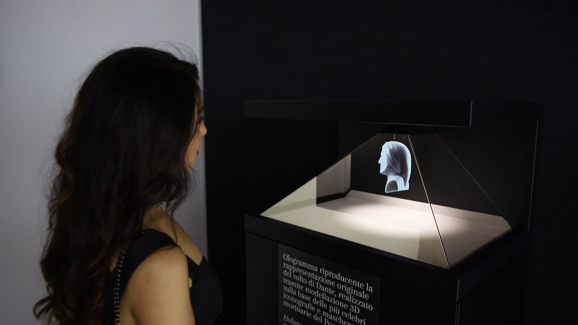 Ologrammi Per I Musei Meraviglia E Stupore In 3D ETT People And