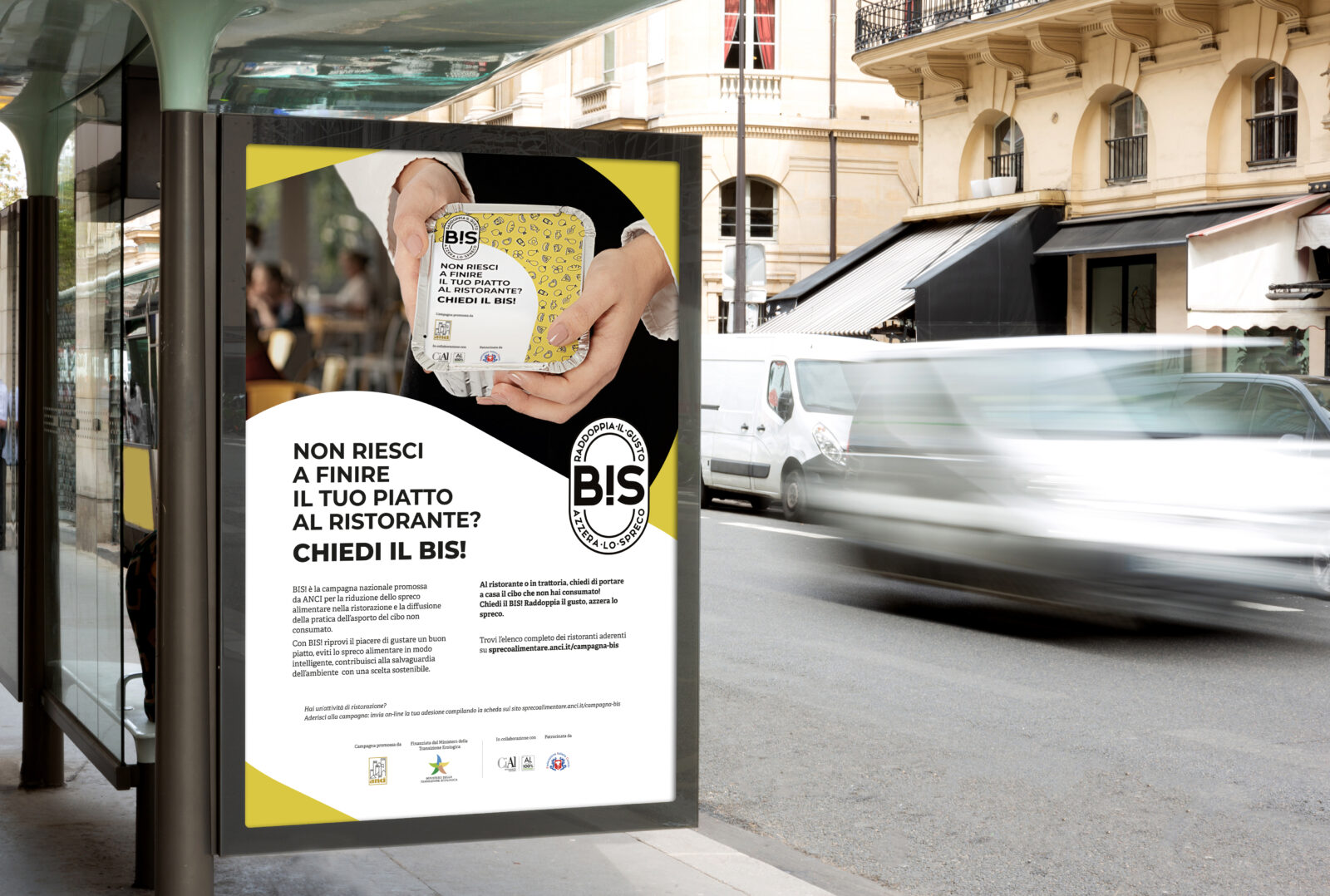 Mockup di una pubblicità alla fermata dell'autobus per la campagna BIS per ridurre gli sprechi alimentari, firmata Ett