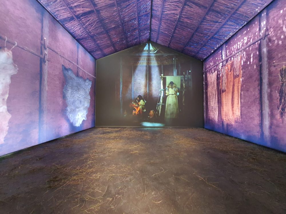 proiezione immersiva presso il MUSMIR museo multimediale di roccella jonica allestito da ETT