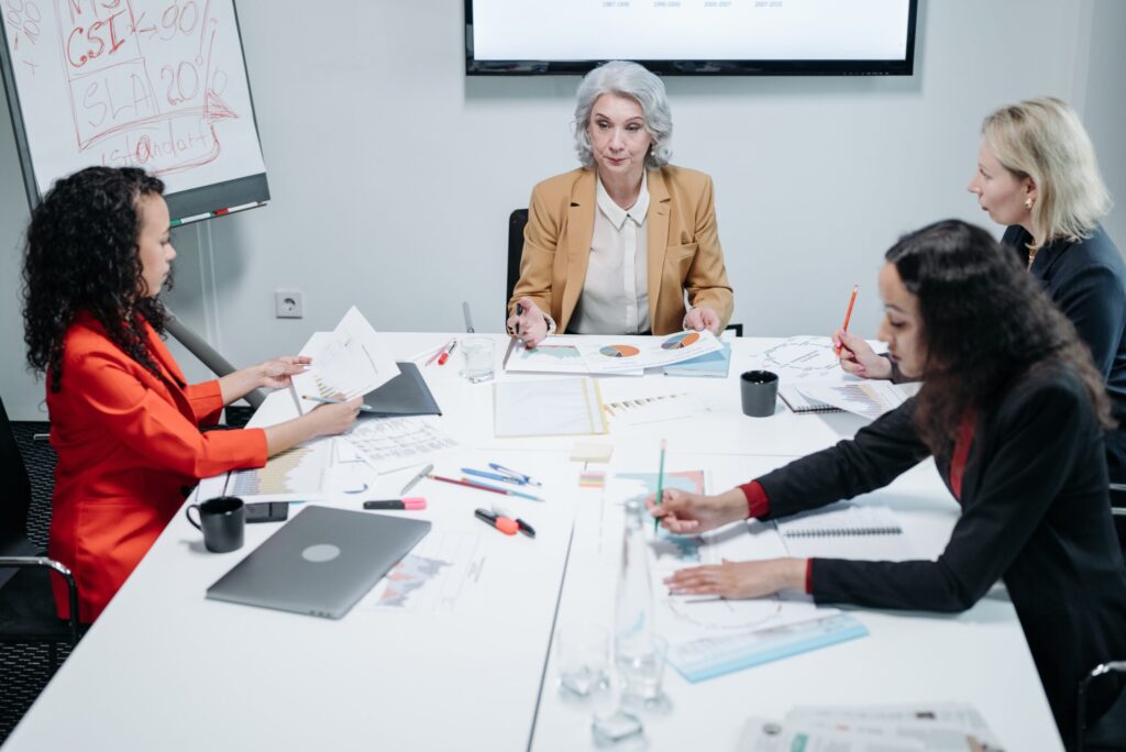 Panel di esperti al lavoro