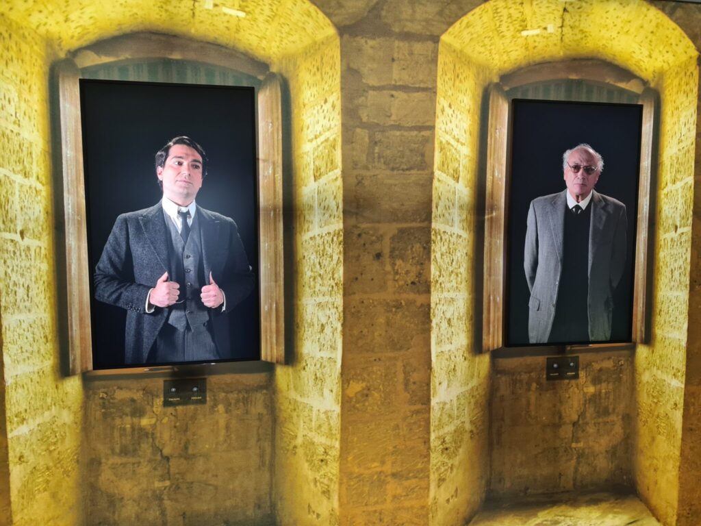 Foto di due quadri di Guglielmo Marconi e V.G. Rossidei, due dei 4 quadri parlanti del Museo presso il Castello cinquecentesco di Santa Margherita Ligure, realizzati da ett