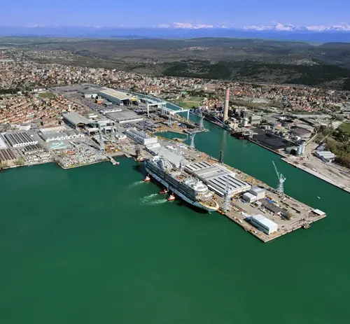 foto del porto di monfalcone dall'alto