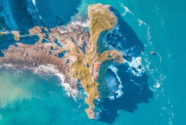foto di una penisola vista dall'alto