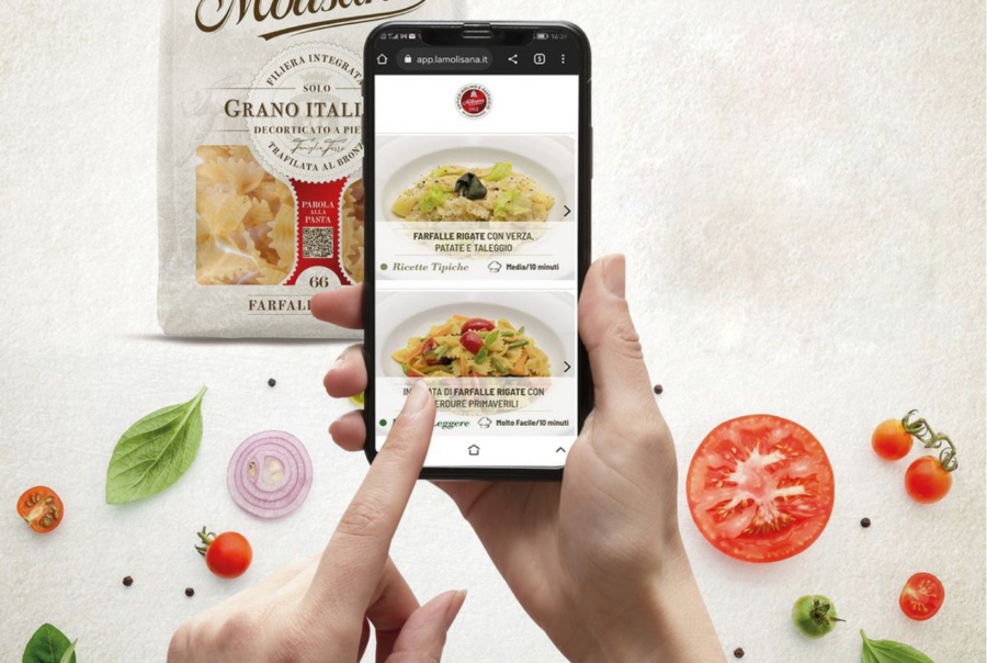 pacco di pasta la molisana con applicazione su cellulare realizzata da ett per il brand