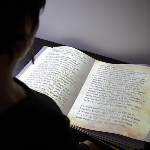 libro interattivo presso il casanova museum & experience