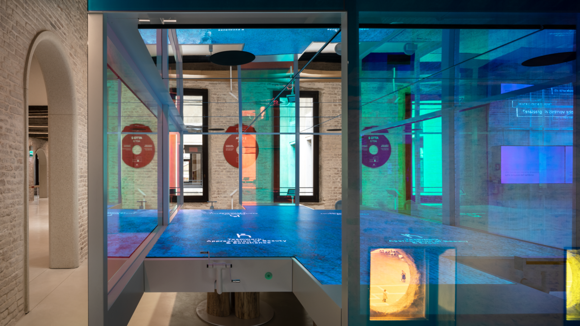 exhibit Teamwork, presso a world of potential mostra di Generali Italia alle procuratoe vecchie di Venezia allestita da ETT