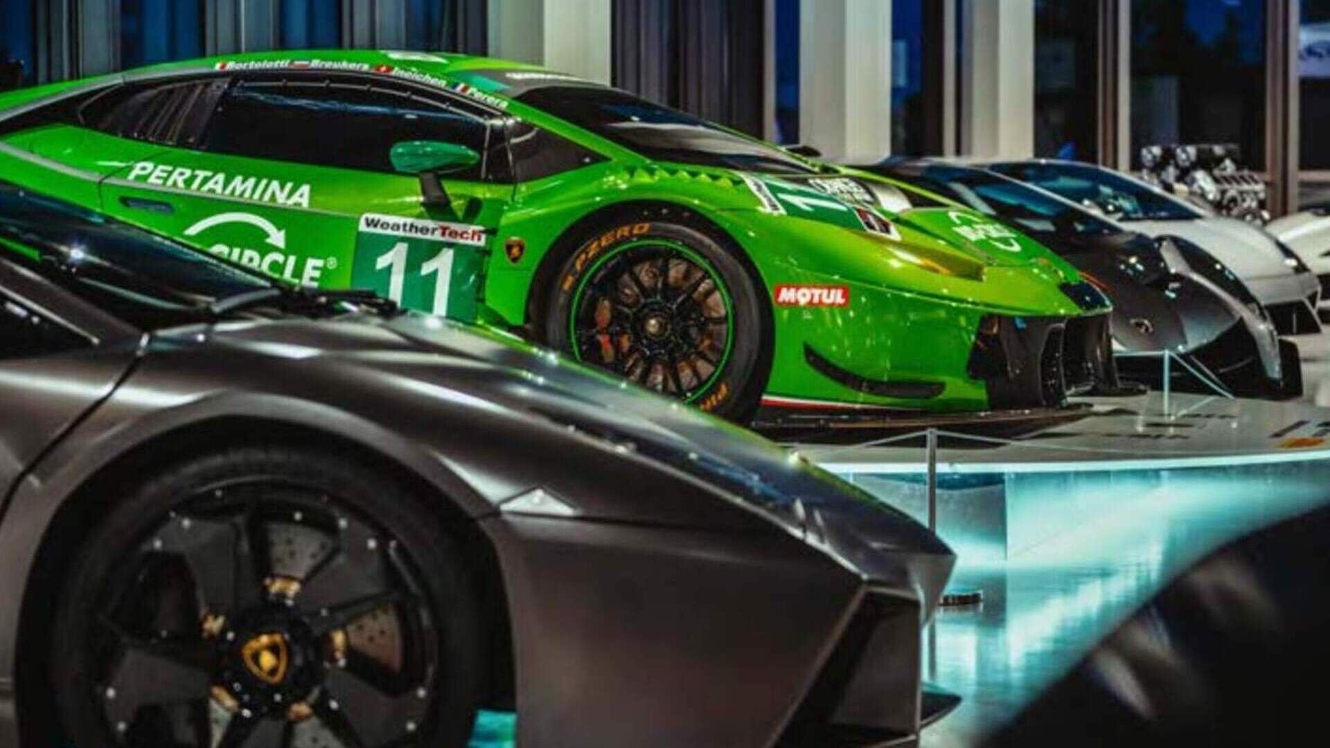 auto lamborghini presso il museo lamborghini